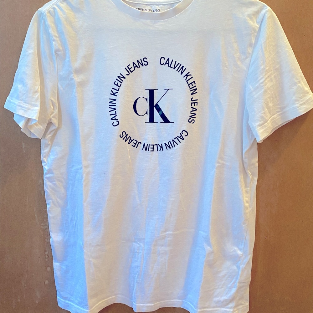 White Calvin Klein t shirt XS mens